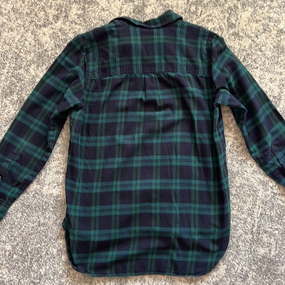 Madewell Classic Button-Up Shirt - Picture 5 of 8